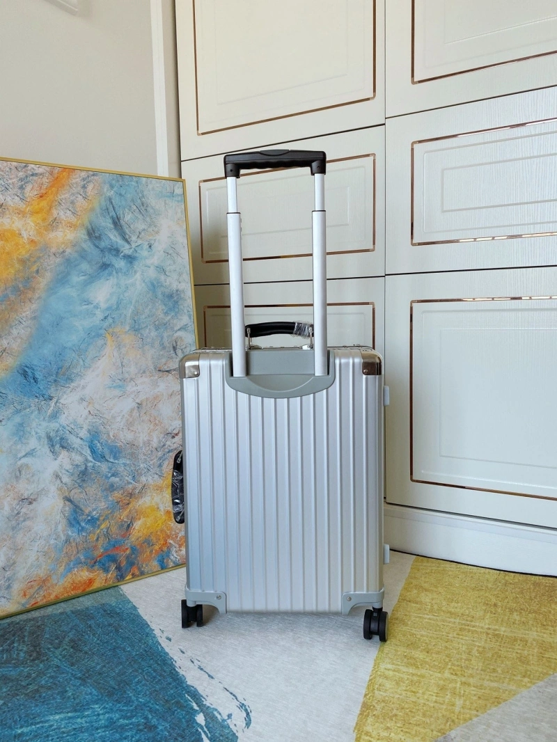 R1m0wa suitcase 4461-0228