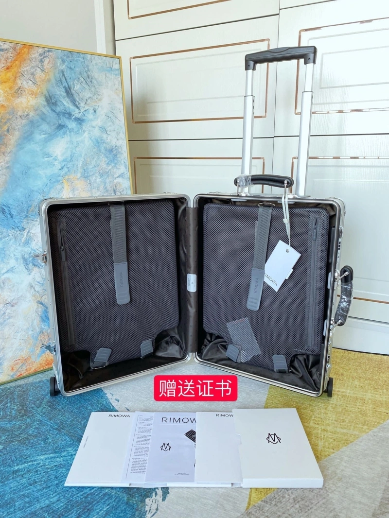 R1m0wa suitcase 4461-0228